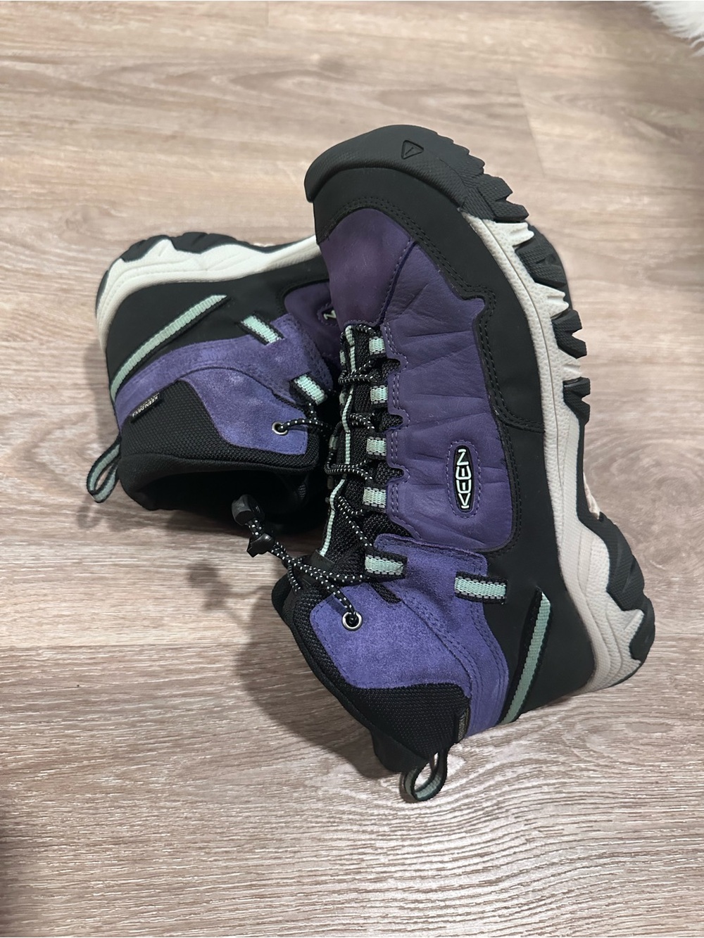 Keen Purple and Mint Lace-Up Women's Hiking Boots